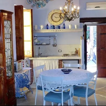 Terrazza Nel Centro Storico * Barga