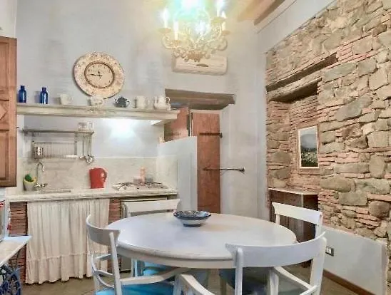 Terrazza Nel Centro Storico Barga