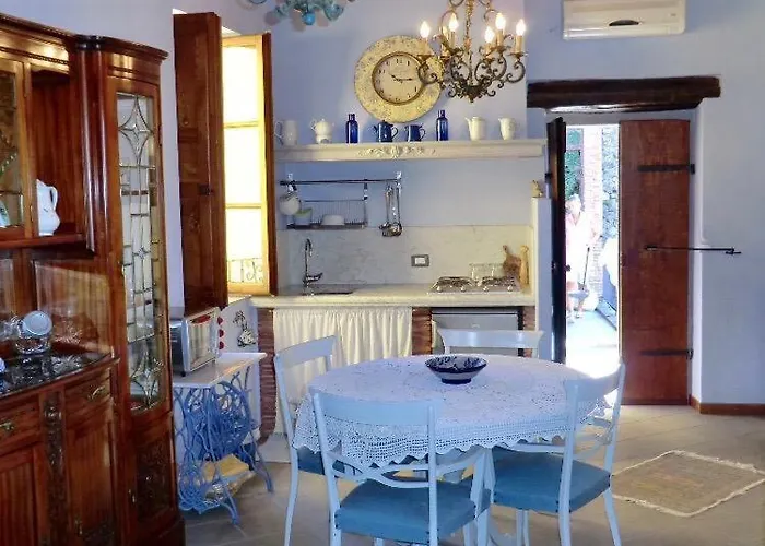 Terrazza Nel Centro Storico * Барга