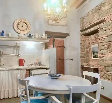 Terrazza Nel Centro Storico Barga